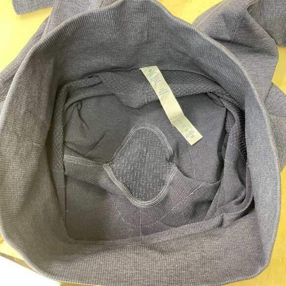 Lululemon Athletica Ebb To Street Pant Grey Sz. 4 Ribbed Stretch - Picture 6 of 11